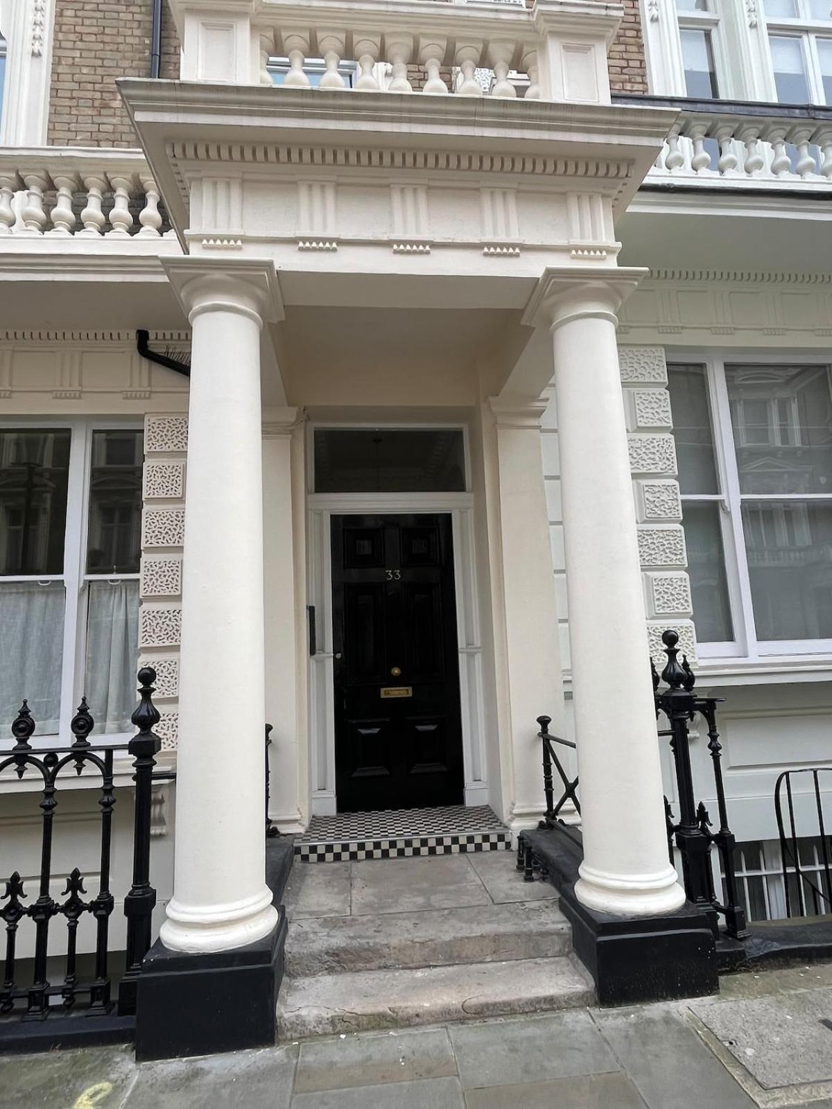 Apartment Newly Refurbished- Awesome Very Flat In Famous Notting Hill With A Balcony *
