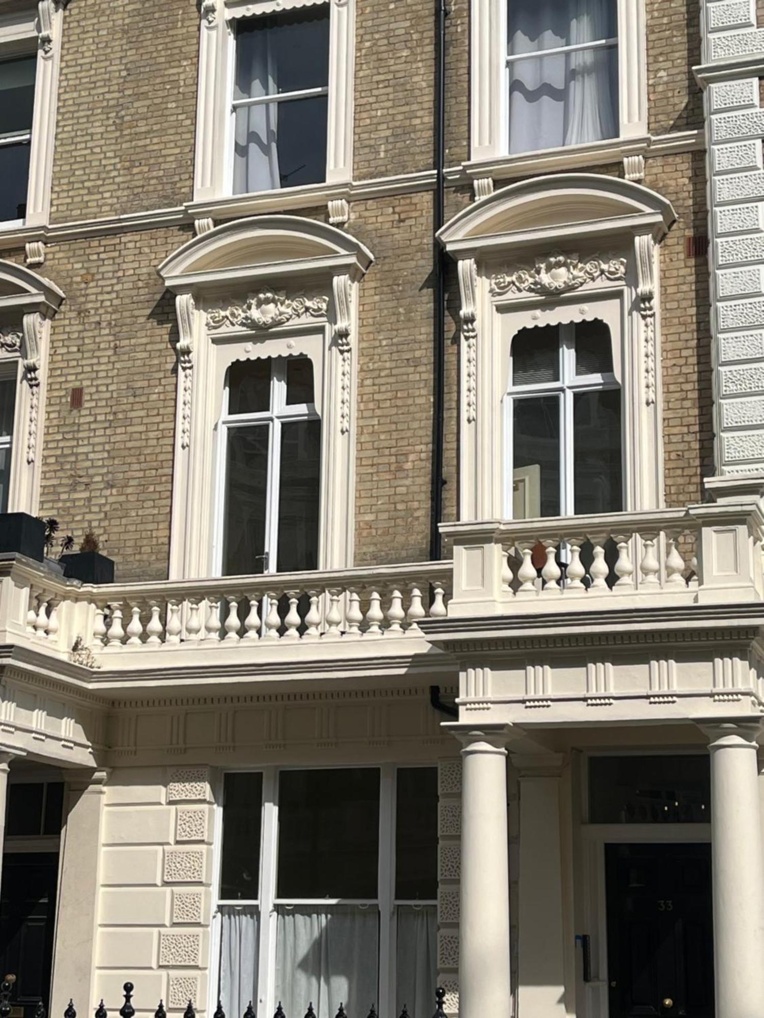 Newly Refurbished- Awesome Very Flat In Famous Notting Hill With A Balcony * London